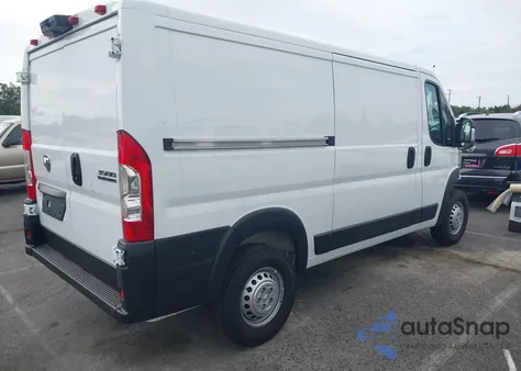 2025 Ram Promaster 3500 Tradesman Low Roof 136 Wb W/Pass Seat z USA, uszkodzony, nr VIN 3C6MRVWG9SE566720